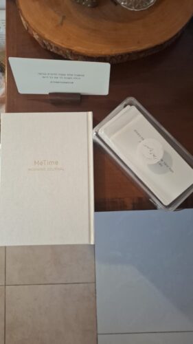 Click to view full screen קופסת MeTime - לשון נקבה photo review